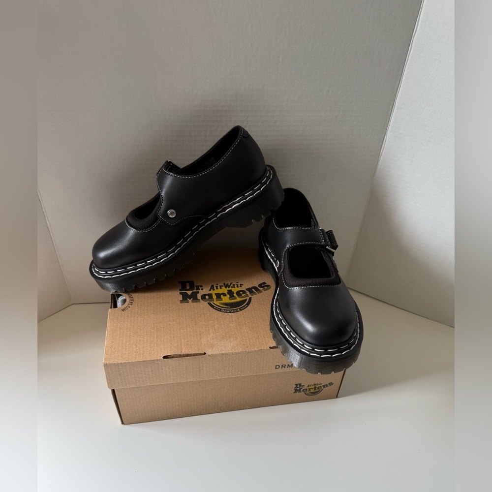 Dr. Martens Mary Jane Bex Double Stitch Black Leather Shoes Size 8 NIB - RARE